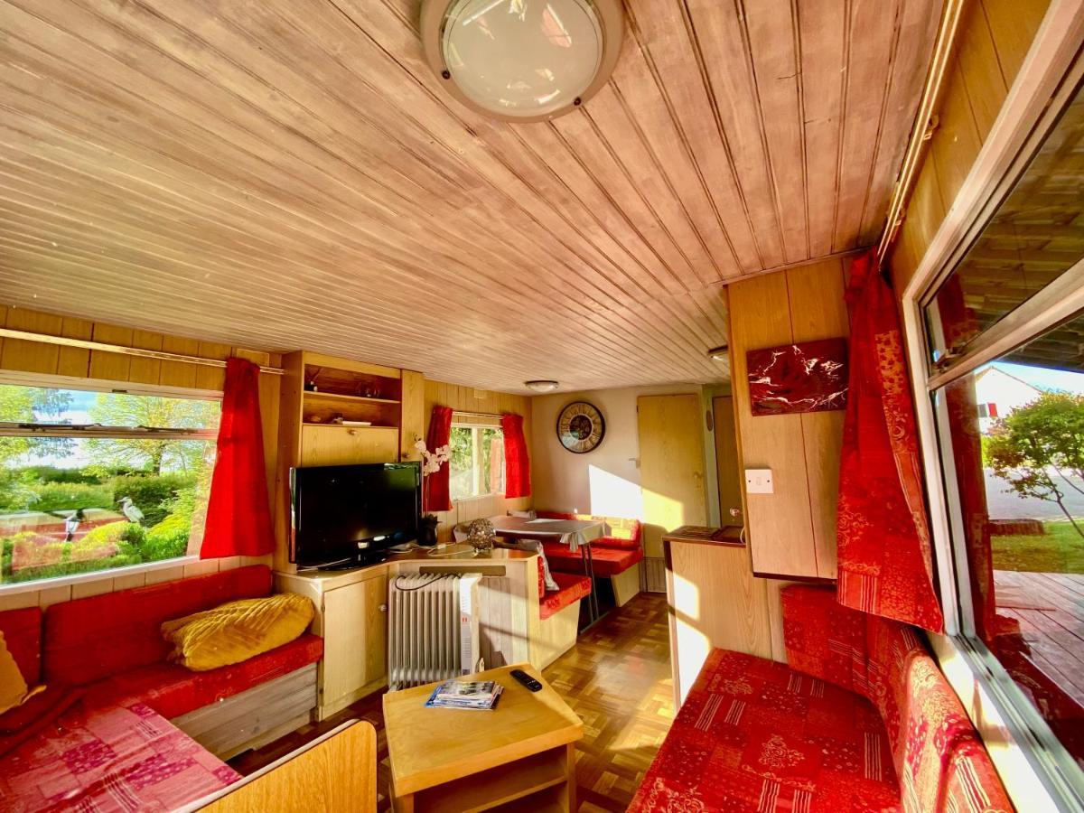 Mobilhome Sous Chalet En Bois A La Ferme Josnes Екстер'єр фото
