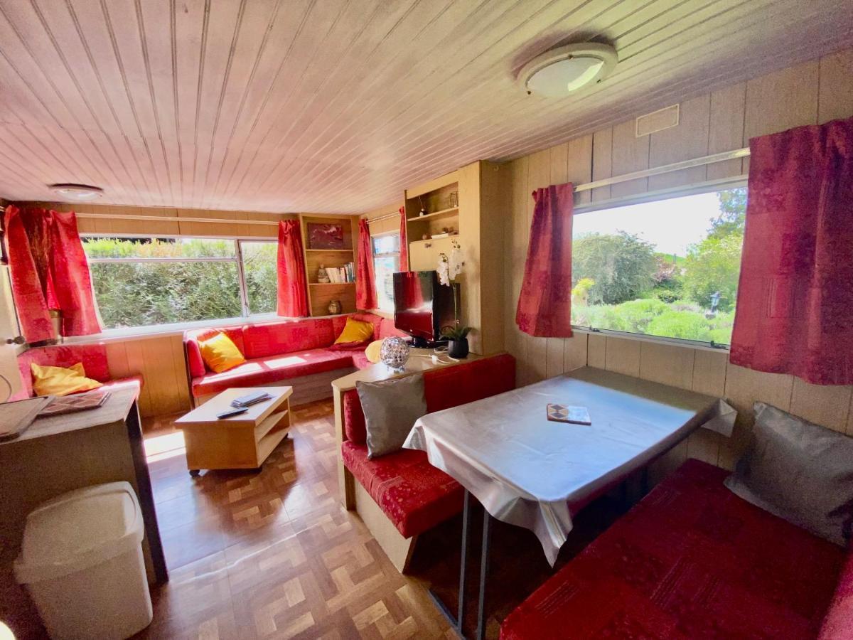 Mobilhome Sous Chalet En Bois A La Ferme Josnes Екстер'єр фото