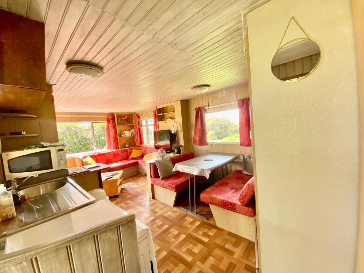 Mobilhome Sous Chalet En Bois A La Ferme Josnes Екстер'єр фото