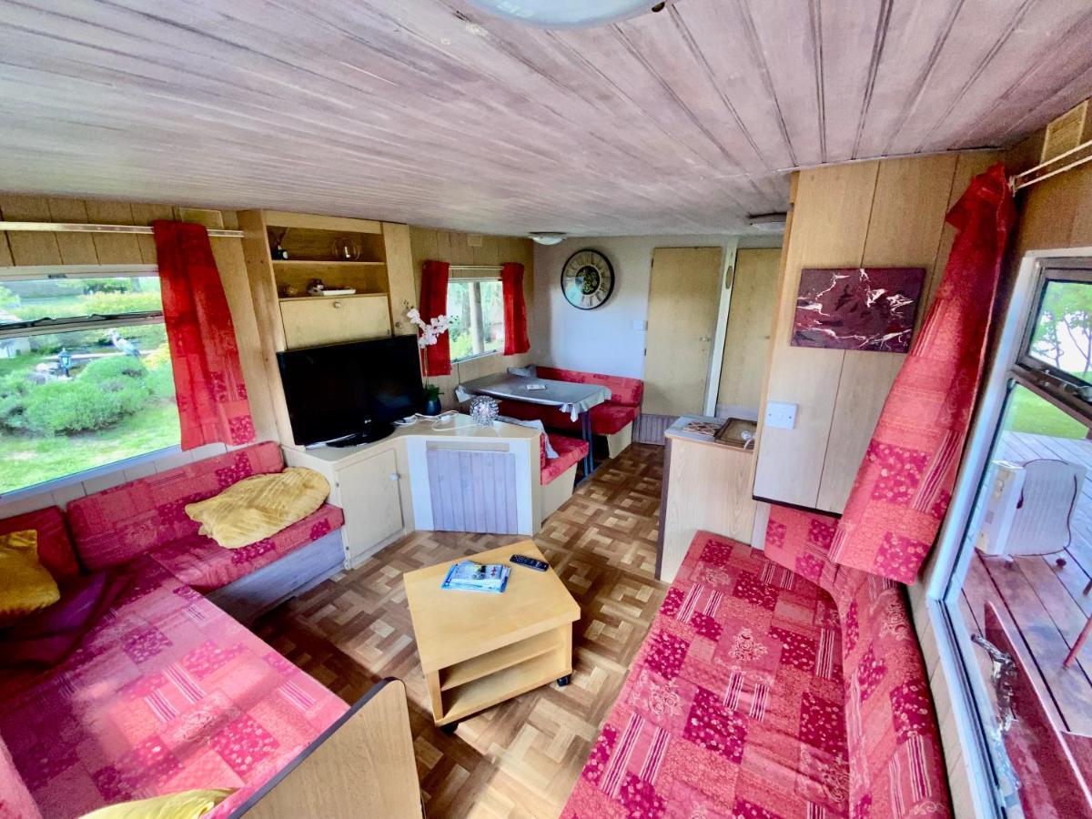 Mobilhome Sous Chalet En Bois A La Ferme Josnes Екстер'єр фото